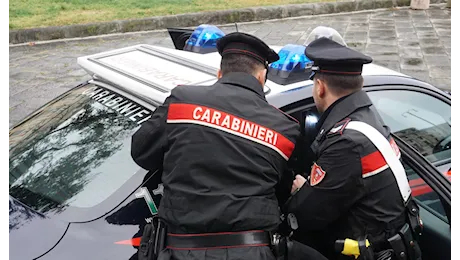 Tenta di truffare una donna con la tecnica del 'finto' carabiniere: arrestato