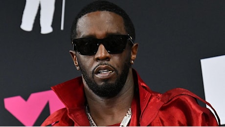 P. Diddy contrattacca e accusa il governo: “Fa trapelare video violenti per infangarmi”