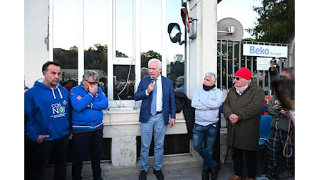 Eugenio Giani a lavoratori Beko di Siena: Toscana con voi