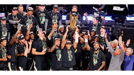 Antetokounmpo da antologia: Milwaukee vince l'Nba Cup