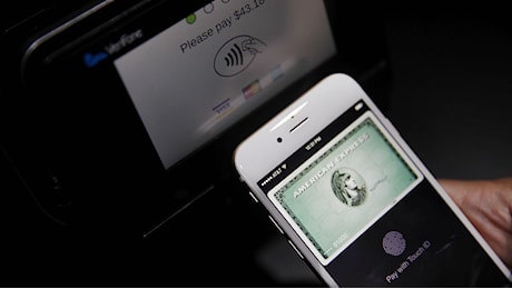 Apple apre l'accesso ai pagamenti sugli iPhone e risolve i problemi di concorrenza dell'Ue