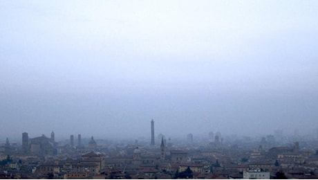 Smog in Emilia-Romagna, ancora bollino rosso: misure anti inquinamento e blocco dei veicoli