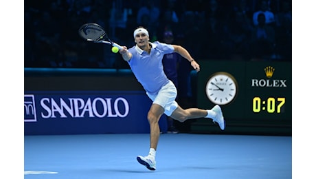 Zverev dopo il successo su Alcaraz: ‘Cerco il Grande Slam e il numero 1, Roland Garros speciale ma firmerei per l’Australia’”. Alcaraz eliminato dalle ATP Finals: ‘Punto alla Davis Cup, voglio vincerla per Nadal'”