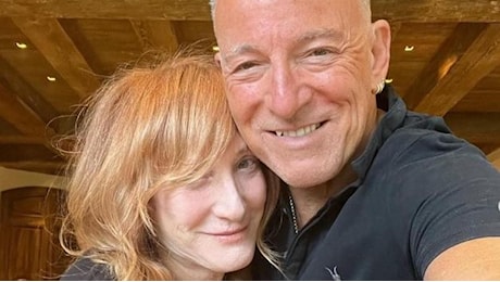 Bruce Springsteen, la moglie Patti Scialfa ha un tumore del sangue: ridotta la sua presenza sul palco con la E Street Band