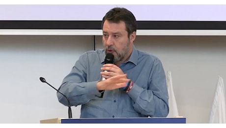 Salvini al congresso conferma la sua idea: “La Lega nazionale è una scelta giusta per l’Italia e per il Nord, non torno indietro”