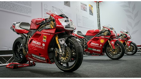 ​Ducati celebra la 916 esponendo gli otto modelli della famiglia ad Auto e Moto d'Epoca 2024