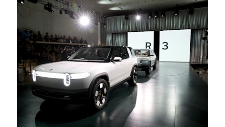 Parte la joint venture tra Volkswagen e Rivian: l’investimento sale a 5,8 miliardi di dollari