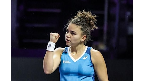 WTA Finals 2024 – Riyadh: I risultati con il dettaglio del Day 3. Rybakina sull’orlo dell’eliminazione dopo la sconfitta con Zheng. In campo Jasmine Paolini (LIVE)