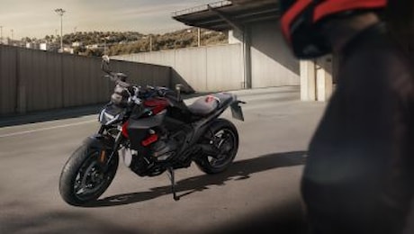 BMW R 1300 R 2026: ecco il prezzo della nuova roadster