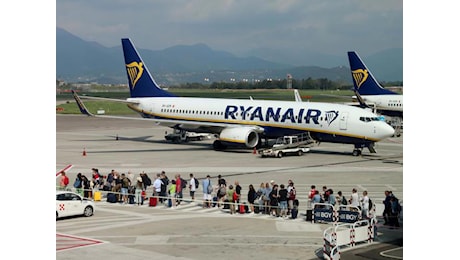 Ryanair, utili netti in calo del 46% nell’ultimo trimestre