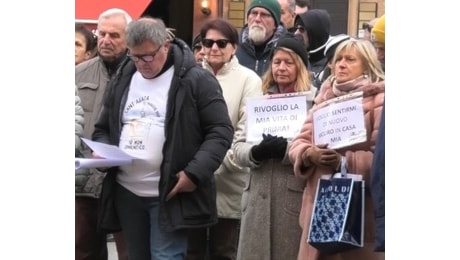 Gli alluvionati manifestano. Basta strumentalizzazione politica, servono risposte