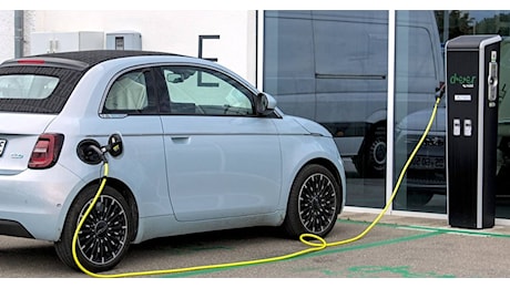 Bonus Tricolore Fiat. L’incentivo del Gruppo Stellantis per le auto elettriche Fiat