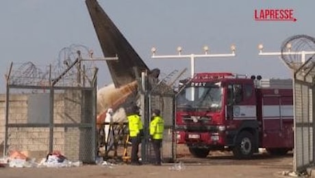 Schianto aereo in Corea del Sud, 179 morti e due superstiti