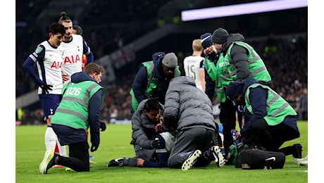 Paura per Bentancur, malore in campo durante Tottenham-Liverpool