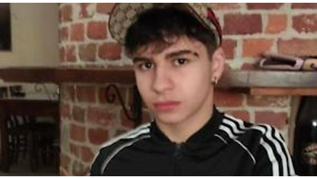 Lorenzo Notario morto a 14 anni. «Intossicazione da farmaci» dopo una serata con amici: il dramma vicino Torino