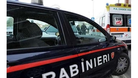 Firenze, donna uccisa a colpi di arma da fuoco nel negozio: corpo trovato da cliente, nipote barricato