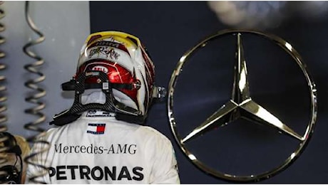 F1 | Mercedes, Hamilton dà l'addio: Troppo sottosterzo. Tanti anni insieme, queste gare...