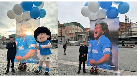 Maradona multato: l'iniziativa di Stefano Ceci a Piazza del Plebiscito è costata oltre 100 euro di sanzione