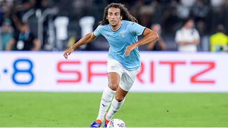 Il mignolo tumefatto di Guendouzi e l’ala destra. Doppio rebus per Baroni