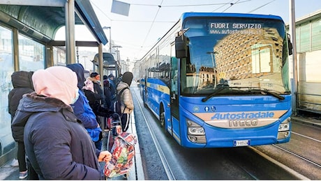 Torino, il 24,2 per cento aderisce allo sciopero nazionale. Code e disagi