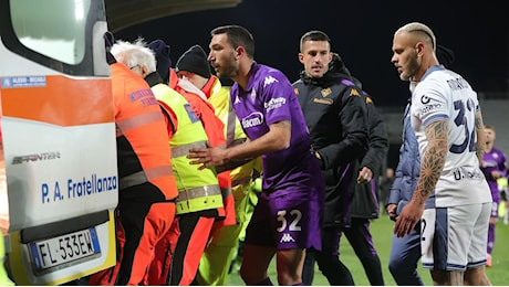 Bove, il malore e come sta ora il calciatore della Fiorentina: l'ambulanza che fatica a entrare, Cataldi gli sposta la lingua, il papà in tribuna