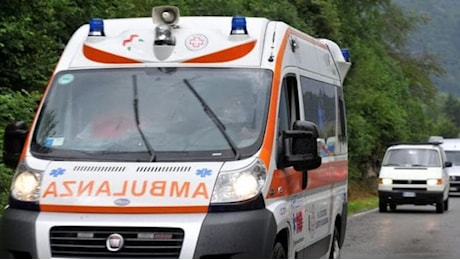 Operaio 56enne muore schiacciato da un macchinario in un cantiere ferroviario a Meina