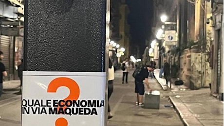 Palermo, tornano gli adesivi di Addiopizzo nel centro città. Come quella notte di vent’anni fa
