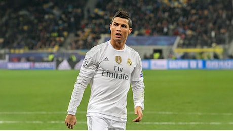 Gli ultimi acquisti FOLLI di Cristiano Ronaldo: in lista anche un letto da 40.000 €