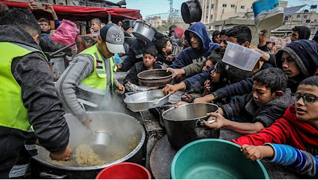 Gaza Nord, non arrivano aiuti da 50 giorni, 60-70mila persone sono intrappolate senza acqua e cibo