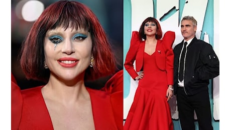 Joker: Folie À Deux, Lady Gaga in rosso per la première a Londra, una Harley Quinn glam