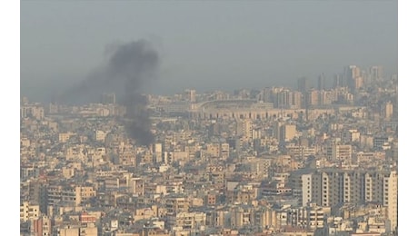 Guerra Israele in Medio Oriente, raid a sud di Beirut. Colpiti alcuni edifici. DIRETTA