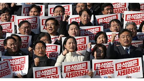 Corea del Sud: chiesto l'impeachment per il presidente Yoon