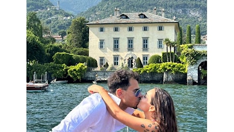 Elettra Lamborghini sul Lago di Como con il marito Afrojack