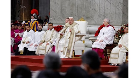 Messa di Natale, l'omelia di Papa Francesco: “La speranza non è morta, è viva e non delude”