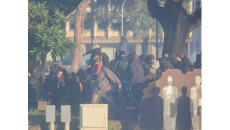 Carc e centri sociali rivendicano la violenza in piazza: Ogni corteo sia problema di ordine pubblico