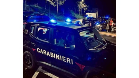 Roma - In sella a motorino rubato e senza casco, si schianta contro muro: morto 17enne