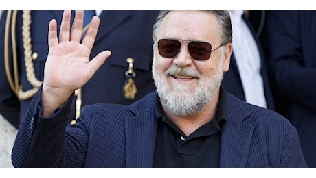 Russell Crowe inaugura il festival 'Teatro dei Ruderi' di Diamante