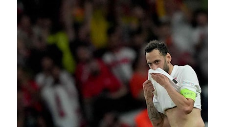 Inter, arriva il messaggio di Calhanoglu: il turco fa chiarezza sulle sue condizioni