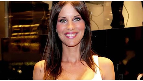 Rumors all'Isola dei Famosi: Antonella Mosetti e il presunto flirt con Niccolò Bettarini