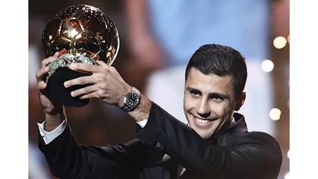 Chi è Rodri, vincitore anti-social del Pallone d’Oro 2024: l’infortunio, la fidanzata e quanto guadagna