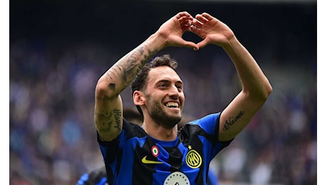 Calhanoglu conferma: Resto all'Inter perché sono felice. Non è mai stata in discussione una cessione