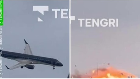 Il video dell'incidente aereo in Kazakistan: il momento dell'impatto