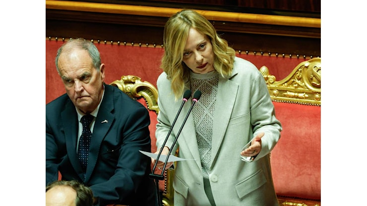 Non farò mai quello che ha già fatto lei. Meloni risponde a muso duro a Renzi - il Giornale Non farò mai quello che ha già fatto lei. Meloni risponde a muso duro a Renzi - il Giornale