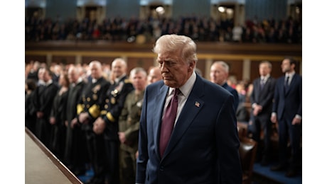 Perché Trump si è rimangiato in parte i dazi