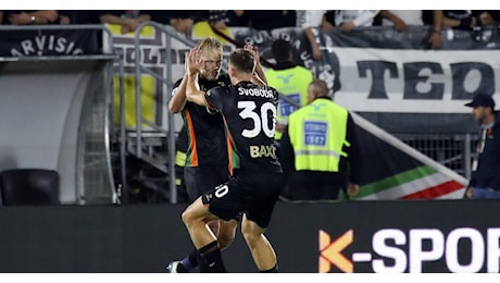 Serie A - Venezia-Udinese 3-2: super rimonta lagunare con due rigori di Pohjanpalo e punizione di Nicolussi Caviglia