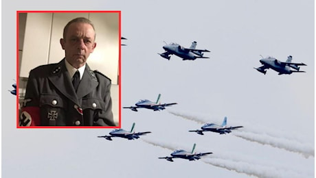 Ex colonnello dell'aeronautica Giovanni Fuochi in divisa delle SS sui social: Sono un fascista orgoglioso