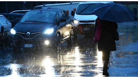 Meteo Napoli oggi, allerta gialla: chiusi parchi cittadini