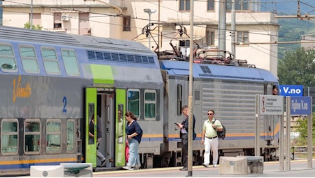 Rfi, treni sospesi fino al 19 agosto. Attivati bus sostitutivi contro i disagi