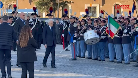 VIDEO 4 novembre, Mattarella rende omaggio al milite ignoto