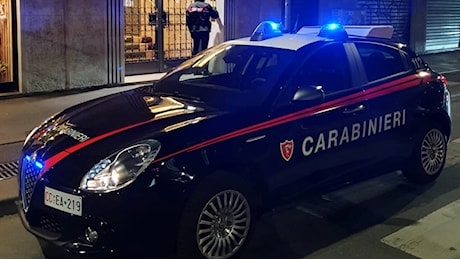 Donna aggredita a Milano: trovata seminuda in strada, uomo denunciato per tentata violenza